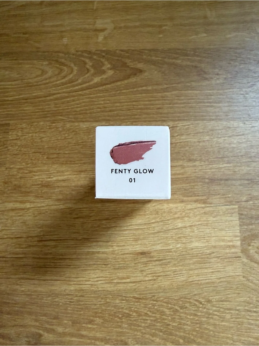 *BNIB* Fenty Beauty Gloss Bomb Universal Lip Luminizer - Fenty Glow 01